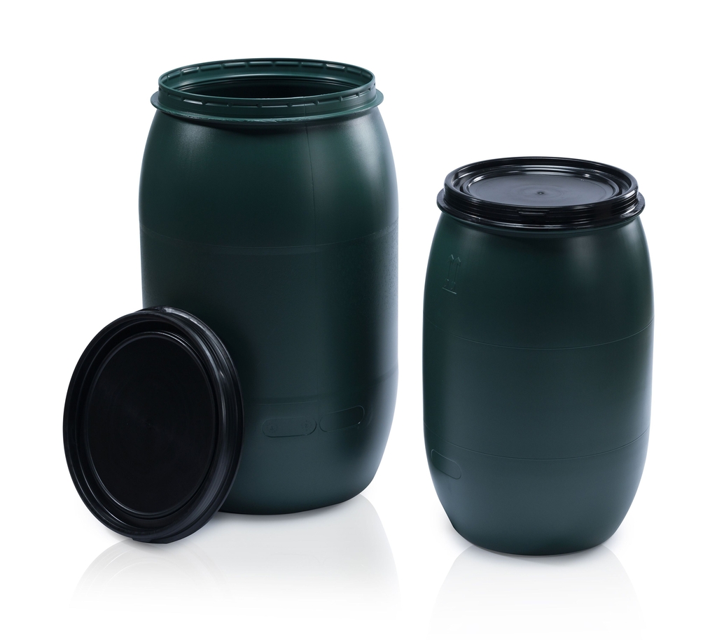 PLASTIC BARRELS FOR RAINWATER